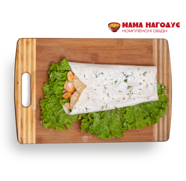 Фреш-рол з куркою, сиром та маринованою морквою